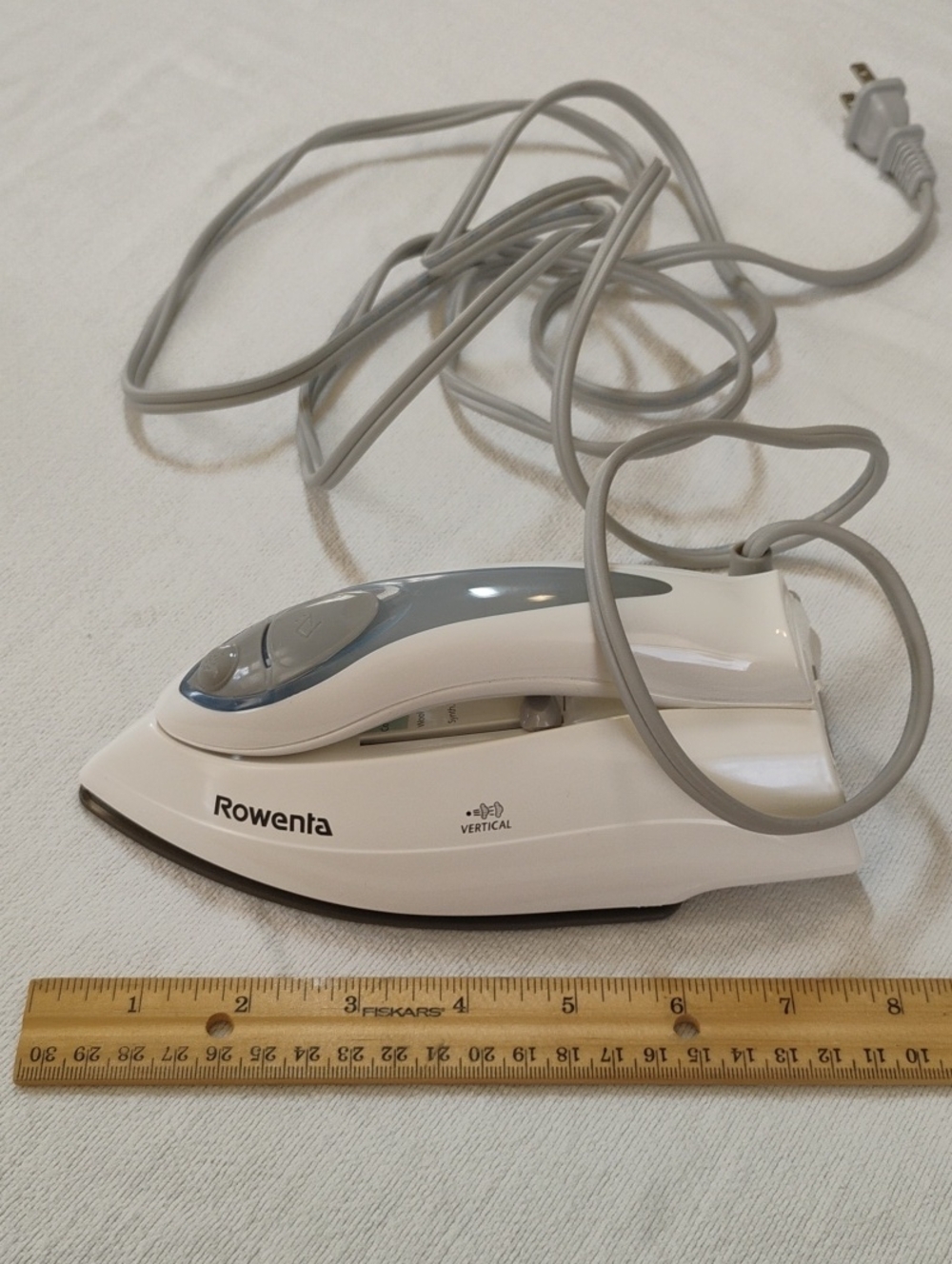 Rowenta Compact Steam Iron With Instructions And Bag High Quality
